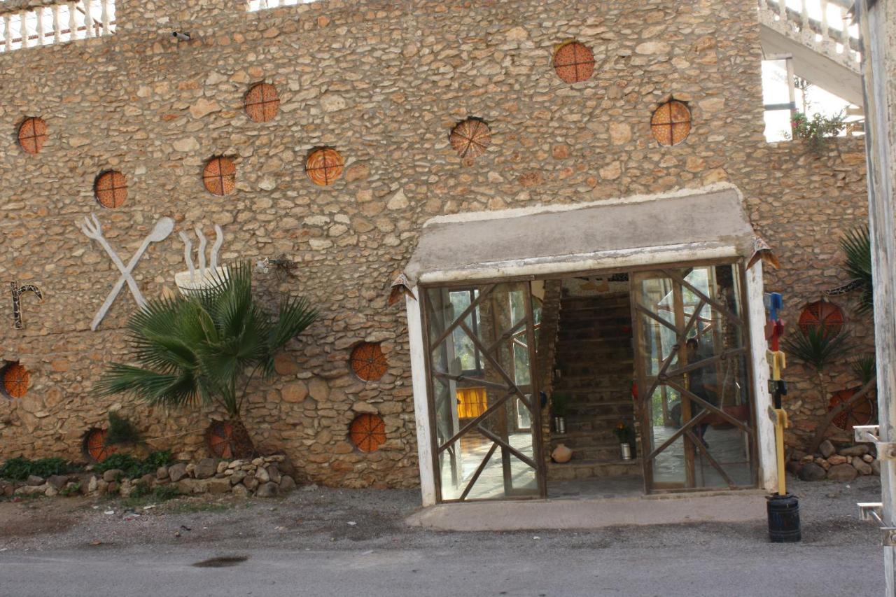 Hotel Leonor Beni Chiker Exterior foto