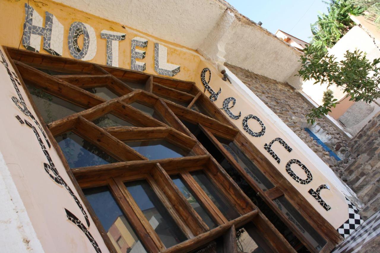 Hotel Leonor Beni Chiker Exterior foto