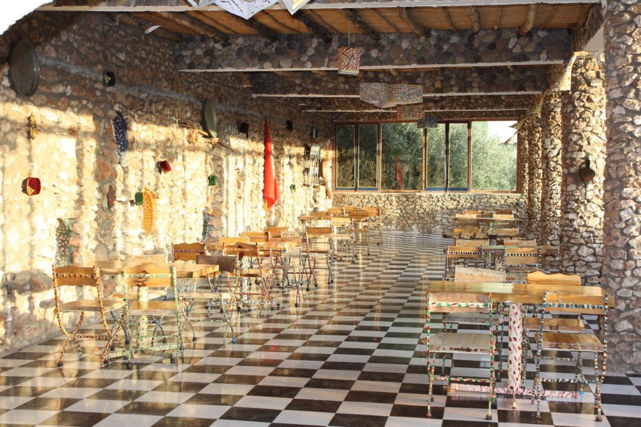 Hotel Leonor Beni Chiker Exterior foto