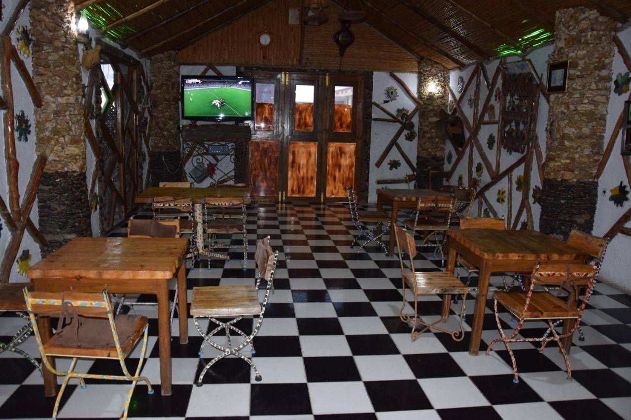 Hotel Leonor Beni Chiker Exterior foto